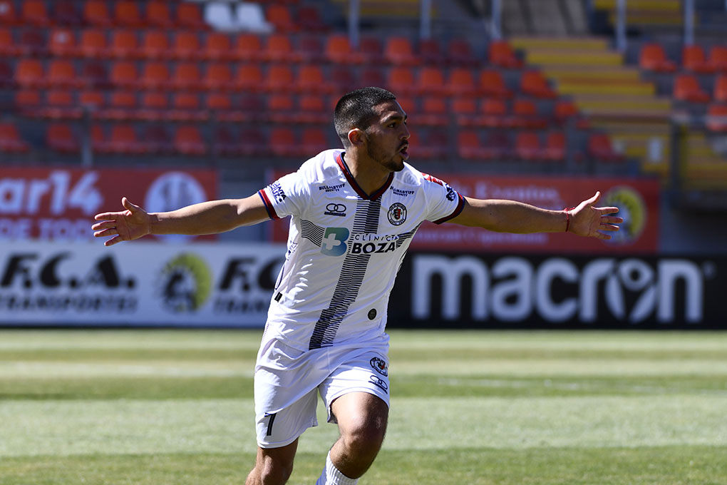 Deportes Santa Cruz sigue a paso firme tras derrotar a a Cobreloa