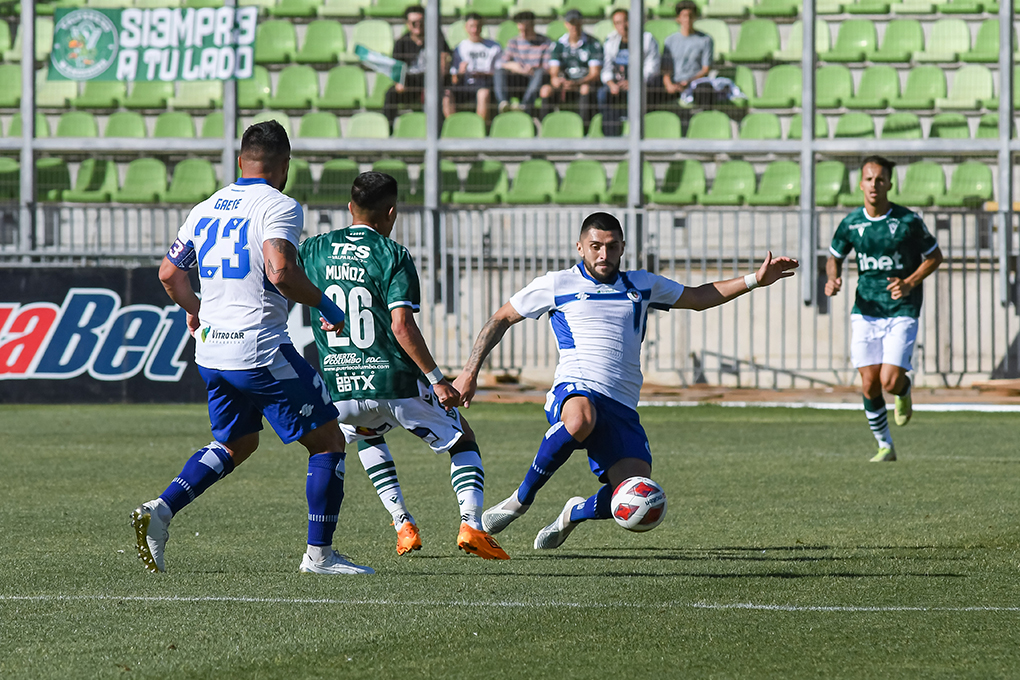 Santiago Wanderers y Deportes Santa Cruz repartieron puntos en