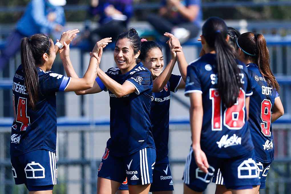 Paloma López lidera la tabla de goleadoras del Campeonato Femenino Caja Los Andes 