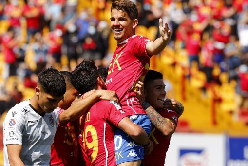 Unión Española se mete en puestos de copas internacionales