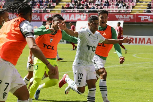 Triunfo de oro para Wanderers en Chillán