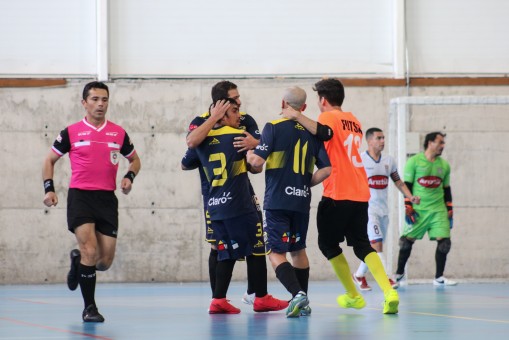 Recoleta y Everton ganaron en el Futsal Primera