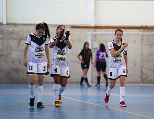 Morning y Valdivia lideran el Futsal Femenino