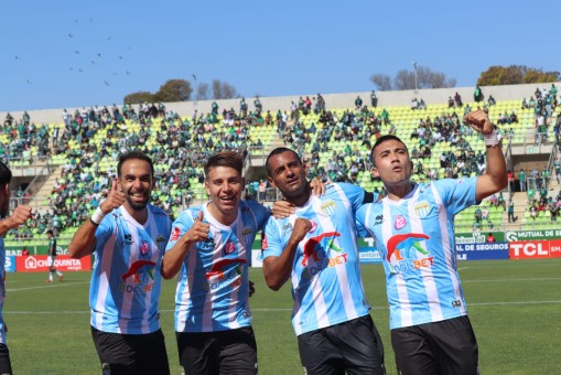 Magallanes superó a Santiago Wanderers en Valparaíso