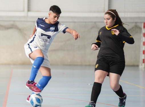 Deportes Recoleta se mantiene en lo más alto del Futsal Femenino Sportway.cl
