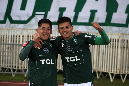 Wanderers goleó a Temuco en Valparaíso