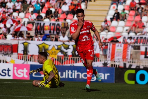 Ñublense se quedó con el clásico ante Curicó Unido