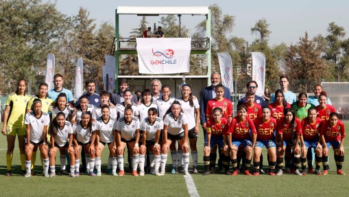 Colo-Colo y Unión Española dan el puntapié inicial del Fútbol Formativo Femenino Gatorade 2023