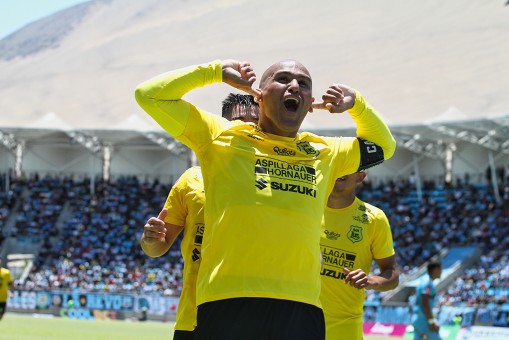 Humberto Suazo comanda la tabla de goleadores en el Ascenso Betsson