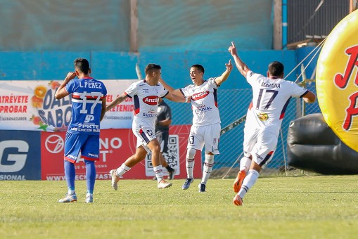 Deportes Melipilla venció a Real San Joaquín