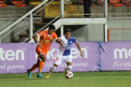 Antofagasta y Cobreloa se ven las caras en el clásico regional