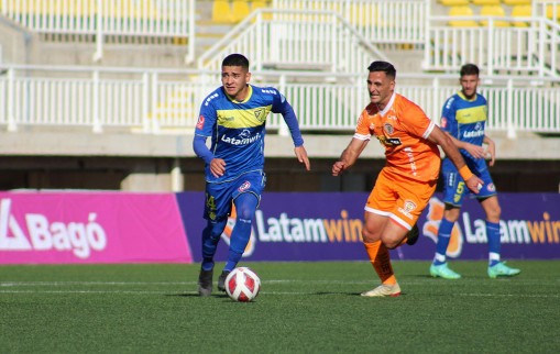 Barnechea logró agónico empate con Cobreloa 