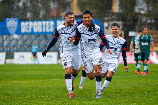 Triunfo de Deportes Recoleta ante Santiago Wanderers