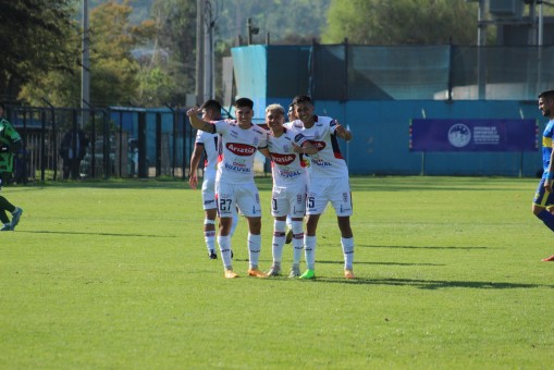 Melipilla goleó a Rengo en casa