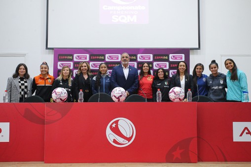 Capitanas participan en el lanzamiento del Campeonato Femenino 