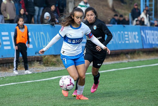 Vuelve la acción en el Femenino SQM