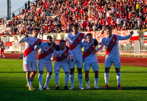 Curicó Unido triunfó frente a Magallanes en La Granja 