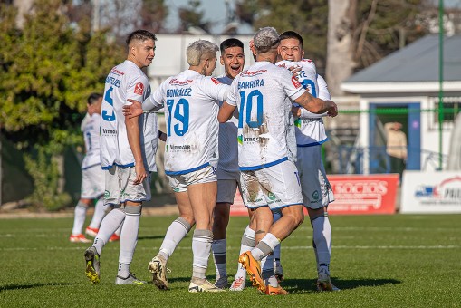 Deportes Santa Cruz regresó a las victorias