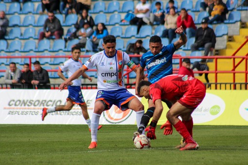 Huachipato igualó con Imperial y avanzó de fase