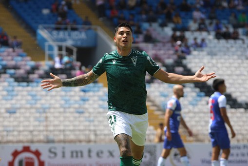 Wanderers ganó y se instaló en zona de liguilla