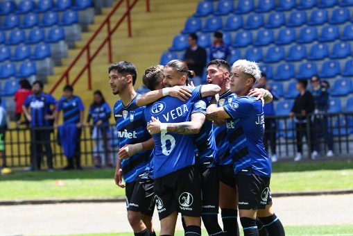 Huachipato cerró el torneo con un agónico triunfo 